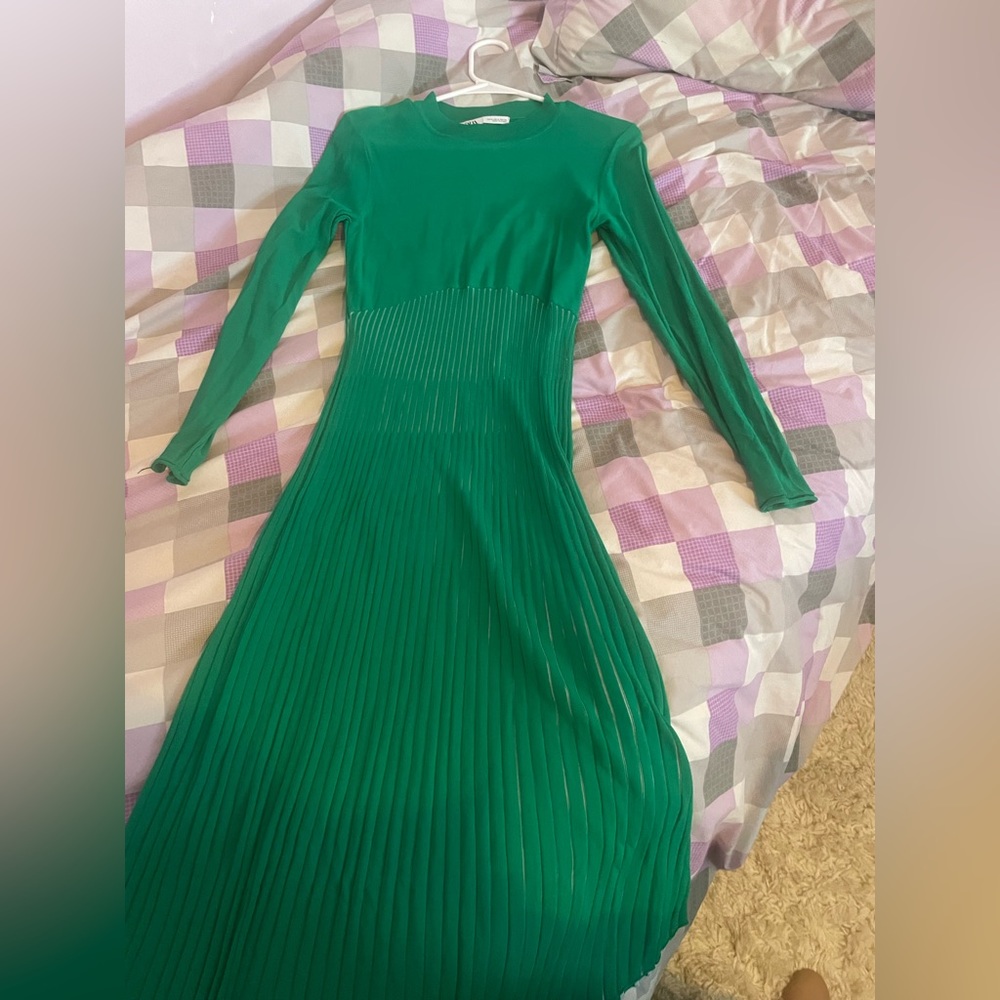 Green midi length long sleeve high neck dress
